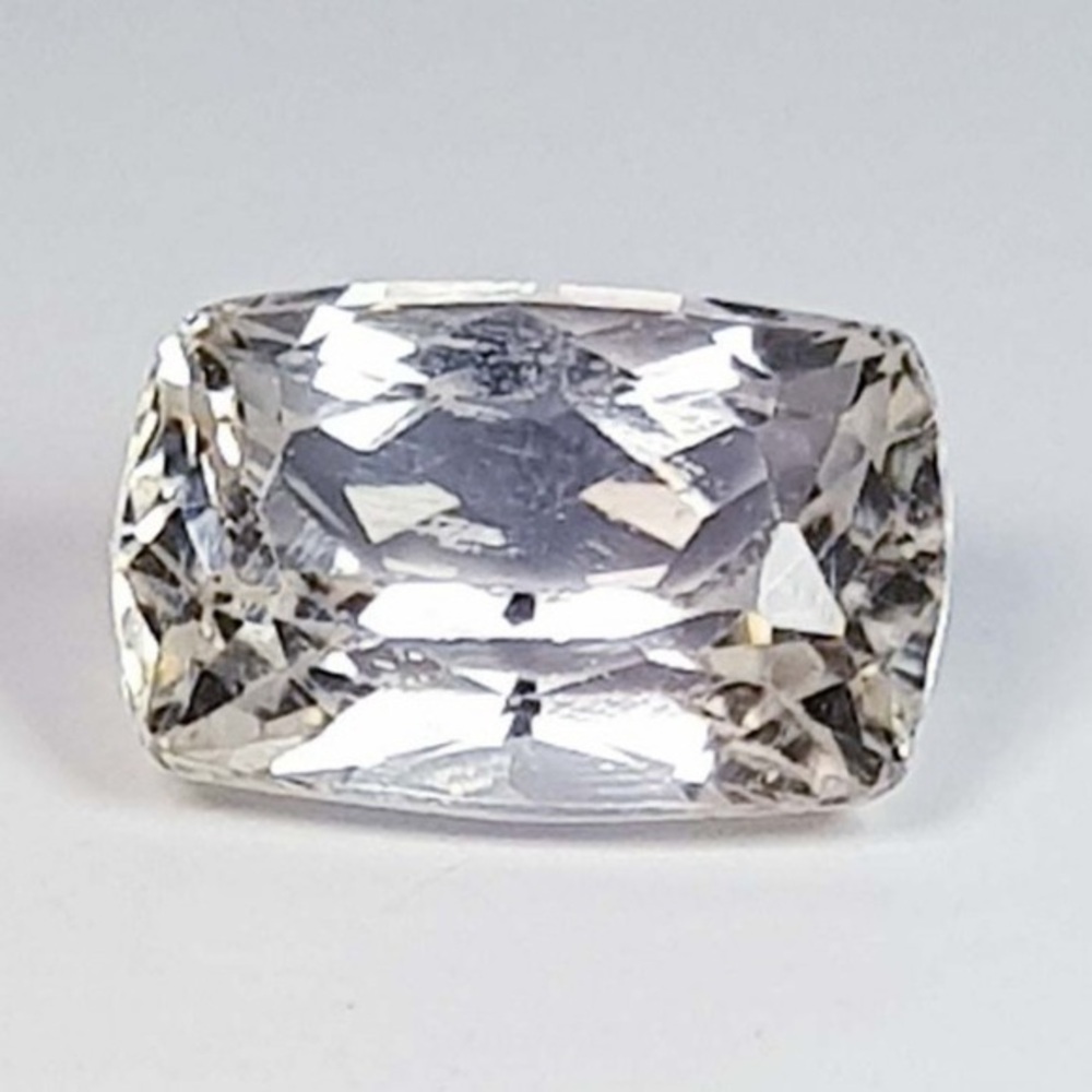 3.26 ct Top Grade Gem Cushion Cut Natural Pink Kunzite